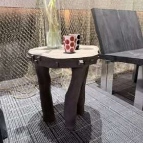 Cerqmic organic table in black